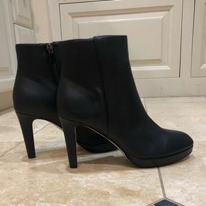 NEW Nine West booties